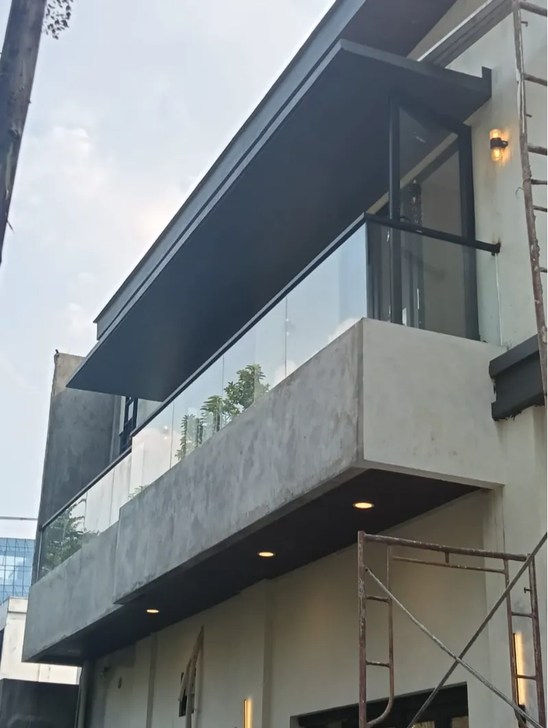 Balkon kaca tempered custom